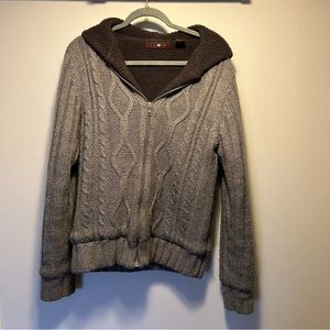 Men’s Knit Grey and Brown Sweater Medium